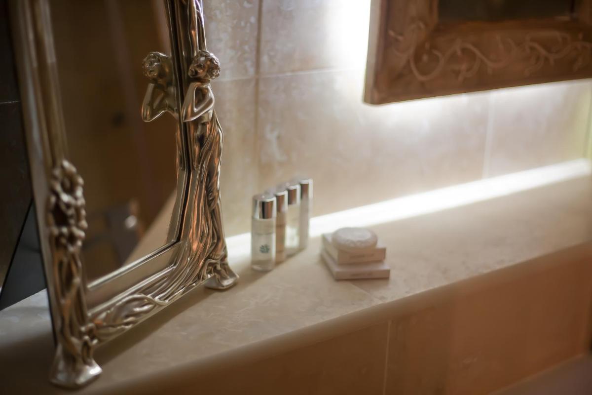 The Plough Inn - Housity