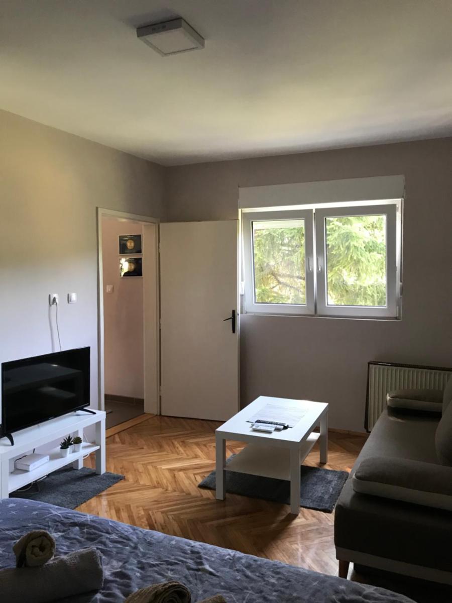 Apartman “Reka Gradac” - Housity