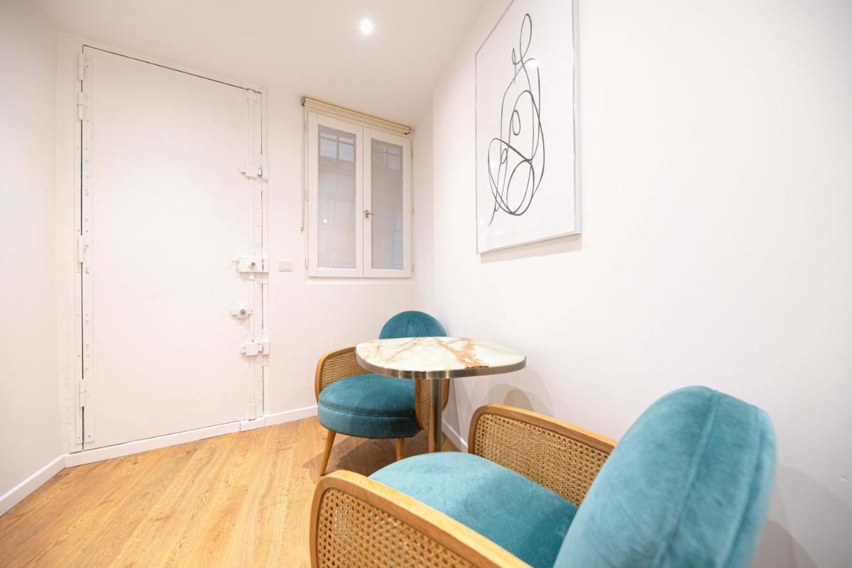 Beautiful Apartment in Marais - With AC - Housity
