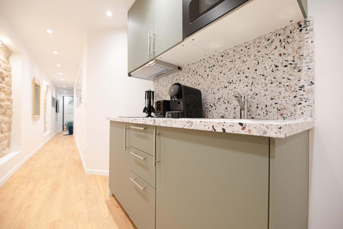 Beautiful Apartment in Marais - With AC - Housity