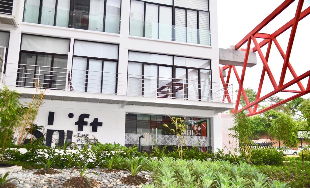 Cozy Stays Cayala Apartments 3 - Housity