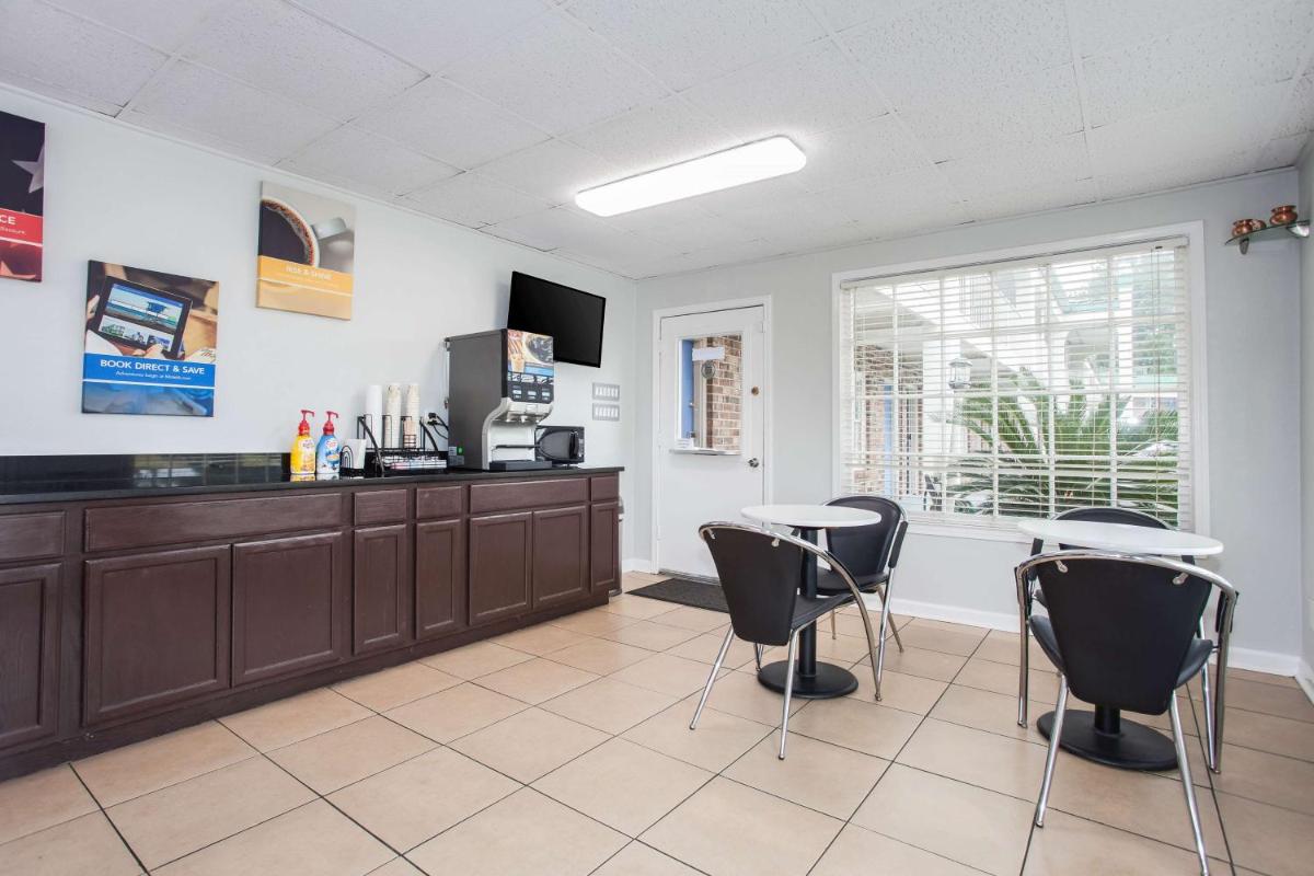 Motel 6-Walterboro, SC - Housity