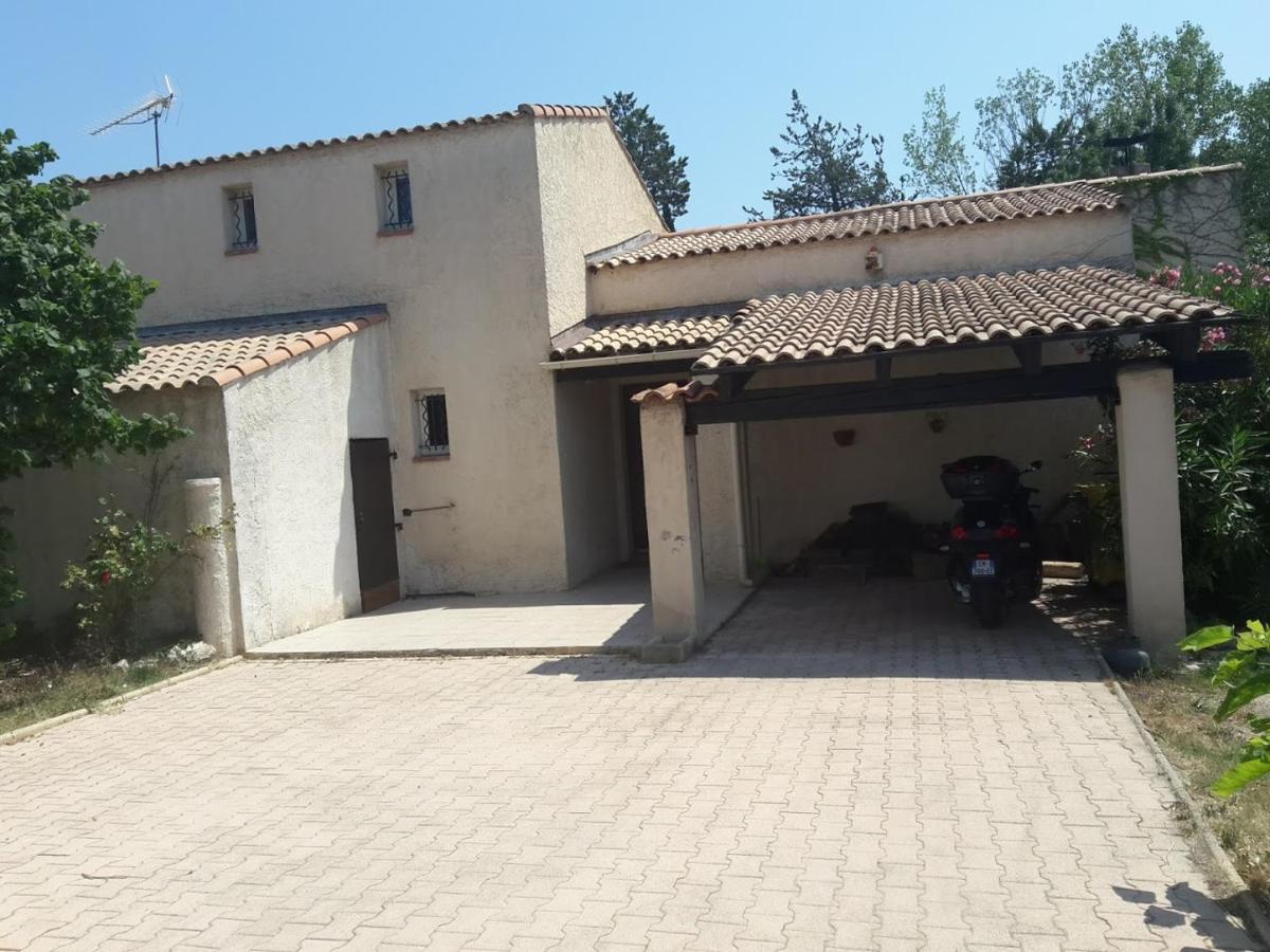 jolie villa avec piscine - Housity