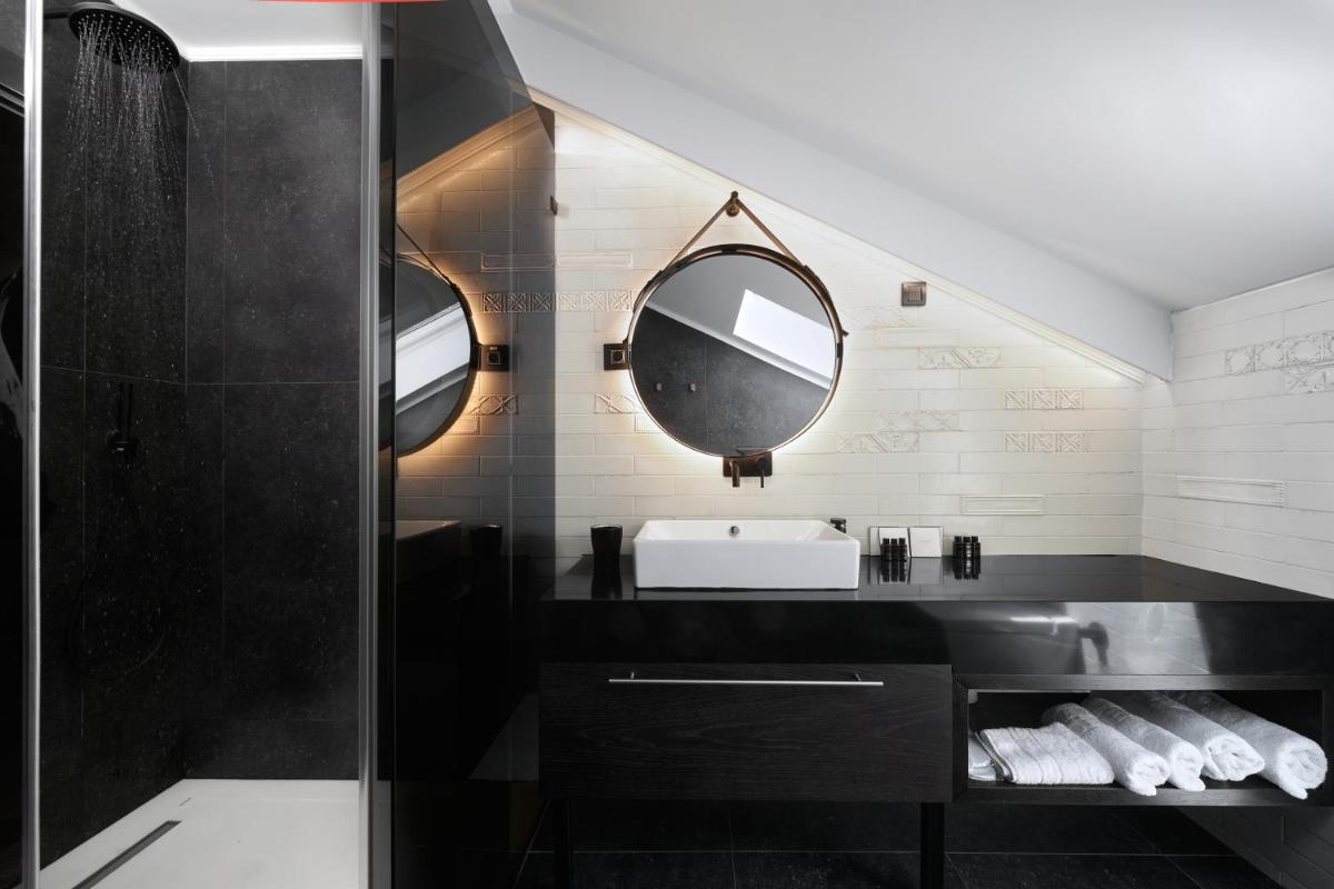 Industrial 1853. - Housity