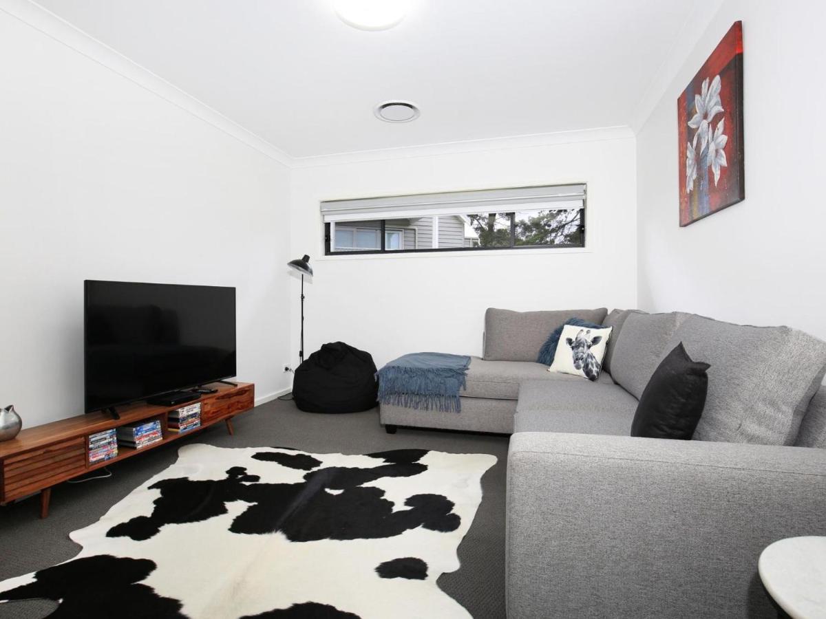 Rockwall I Pet Friendly I Fire Pit - Housity