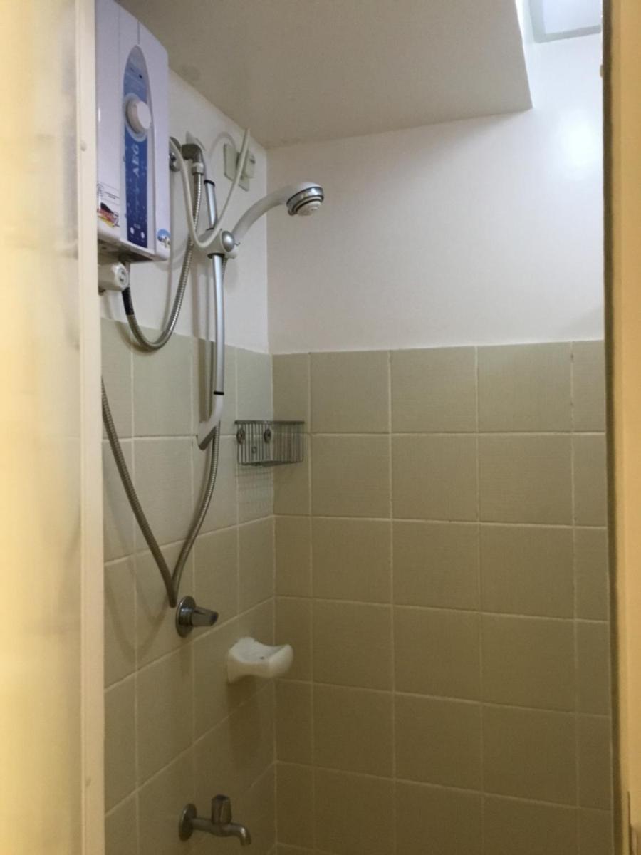 Condominium with Swimming Pool and Viewing Deck - Housity