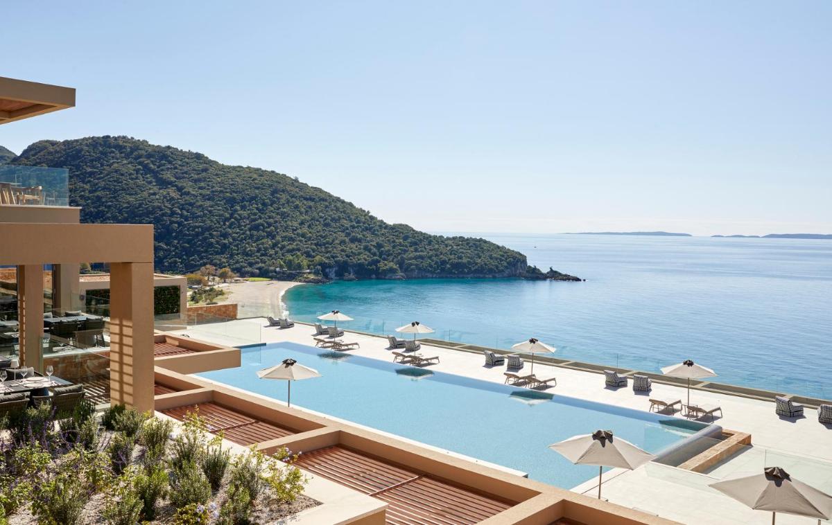 Elix, Mar-Bella Collection - Housity