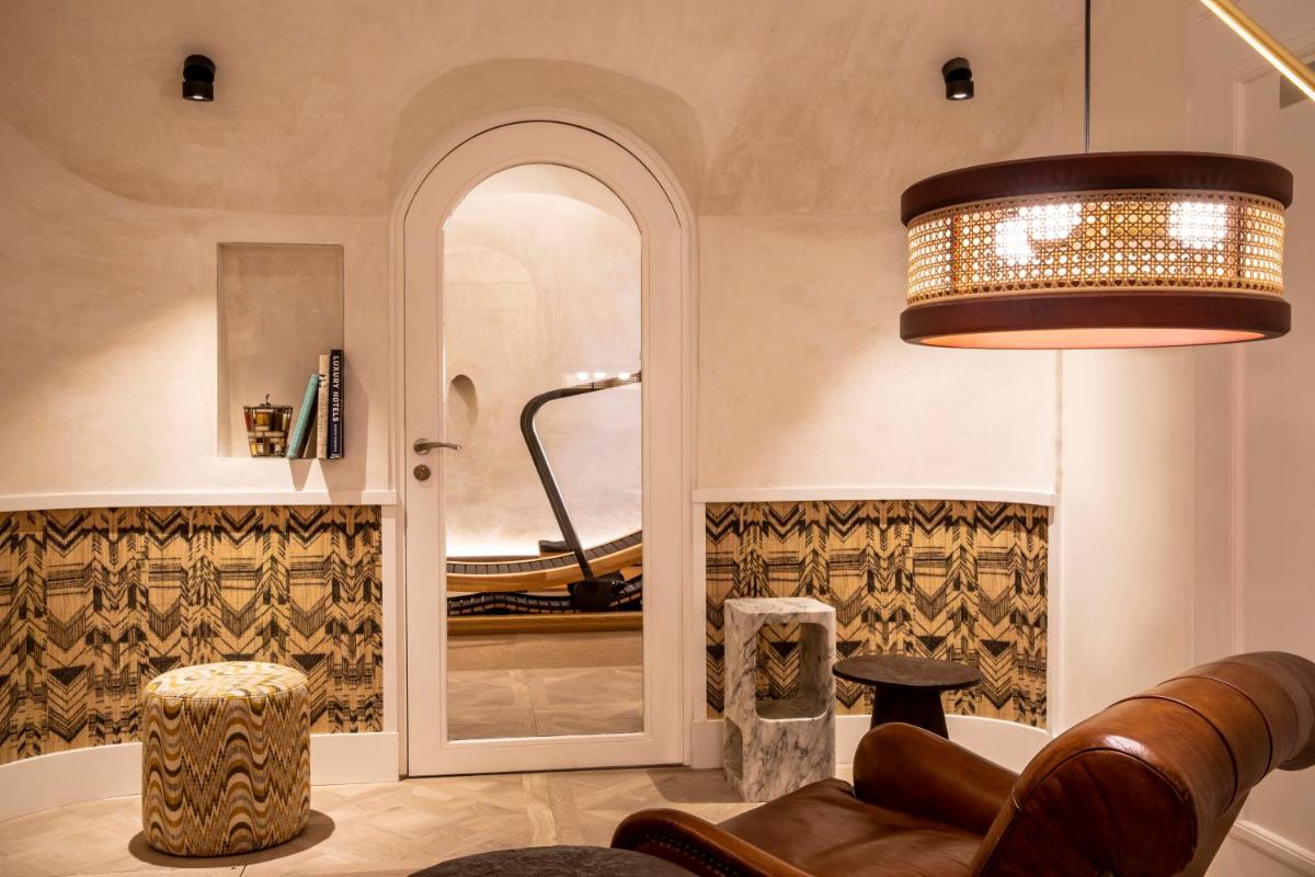 Coin salon dans l'établissement Hotel Phileas Lazare & Spa - Opera