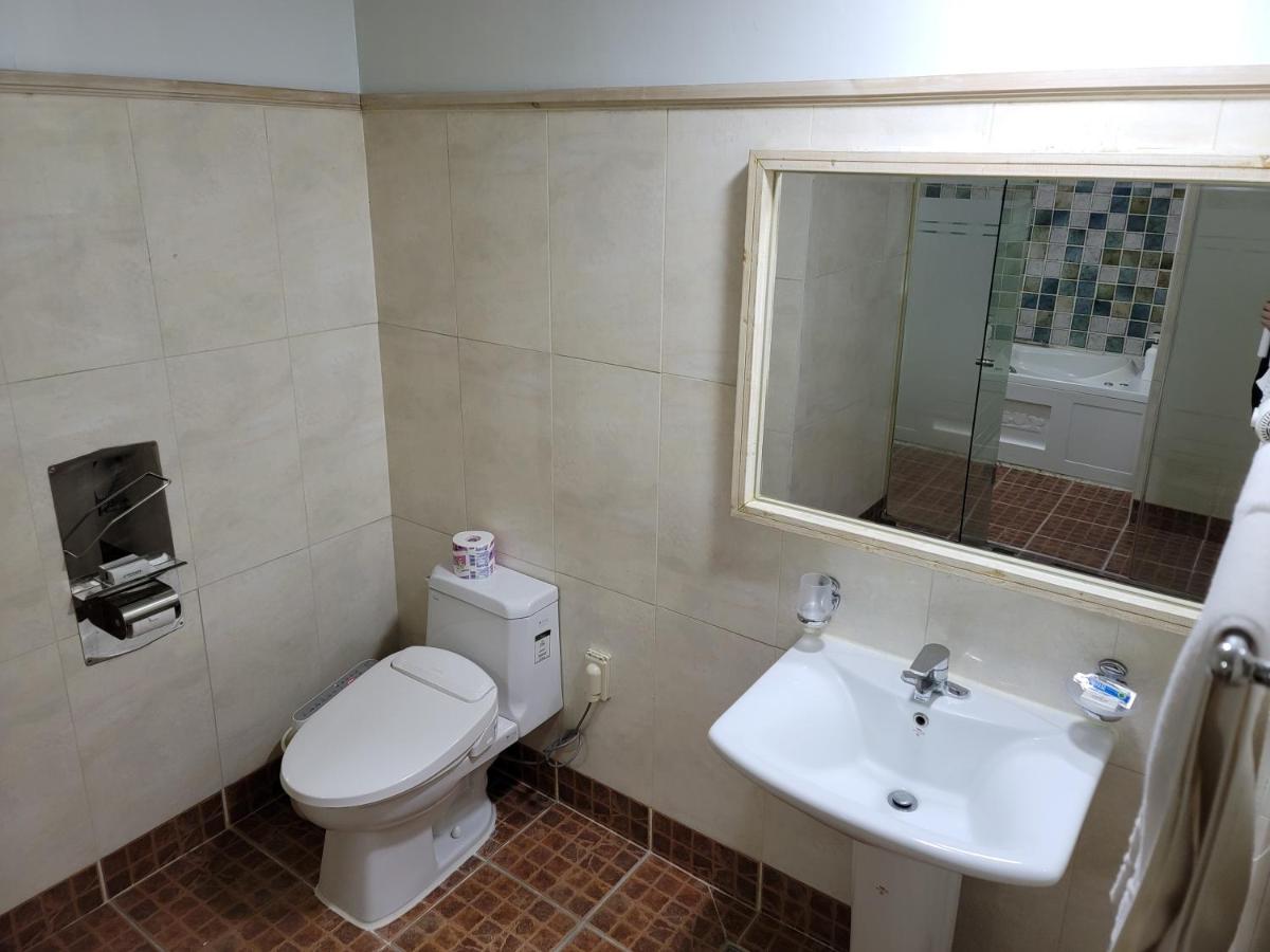 HOTEL Newvera - Housity