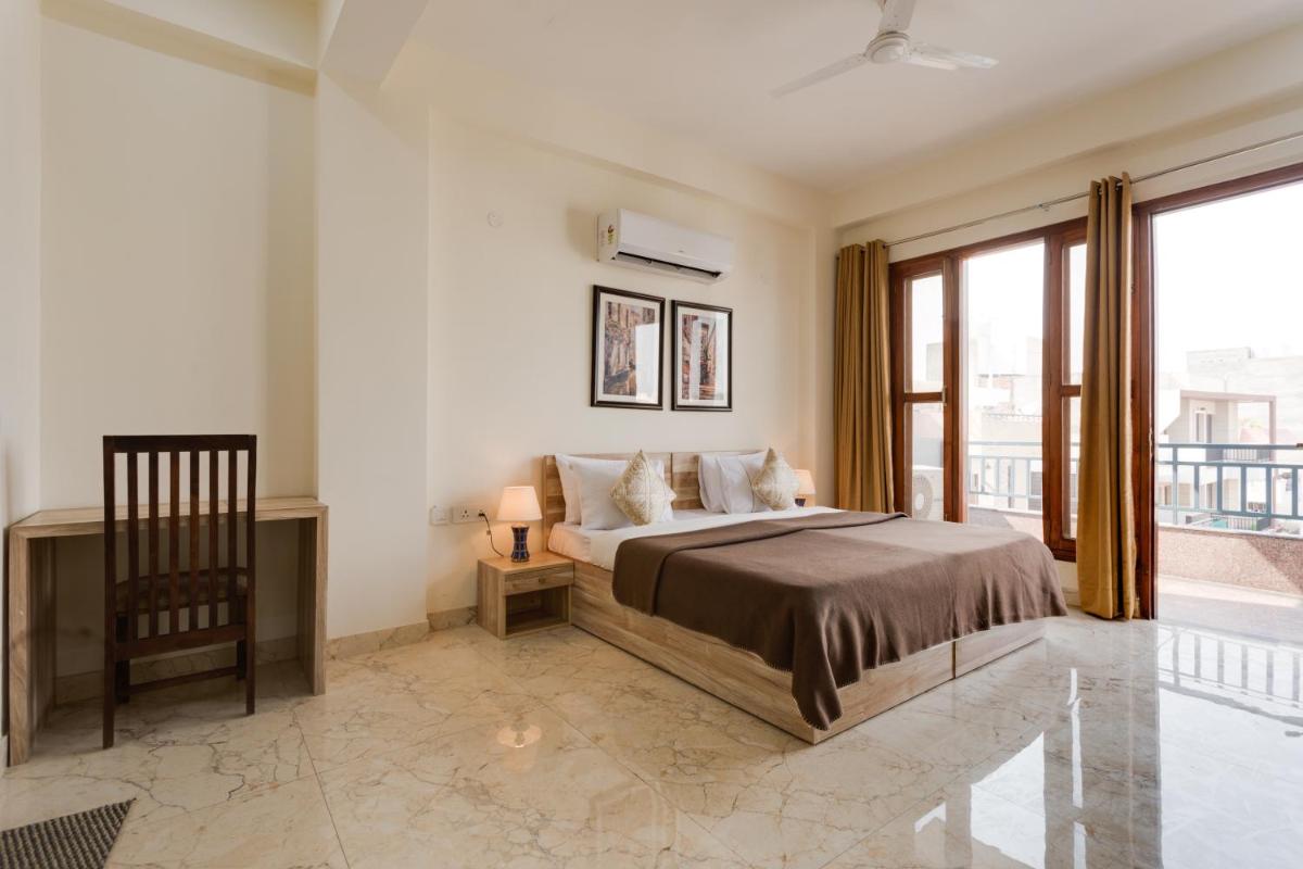 Suitetrails - Hostie Eva Dreams - Private 2 BHK Apartments near Artemis, Medanta, Fortis hospitals