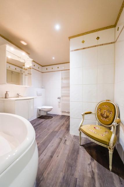 HOFMARKGRAAF - Unique apartment in historic Antwerp mansion - Hizvo