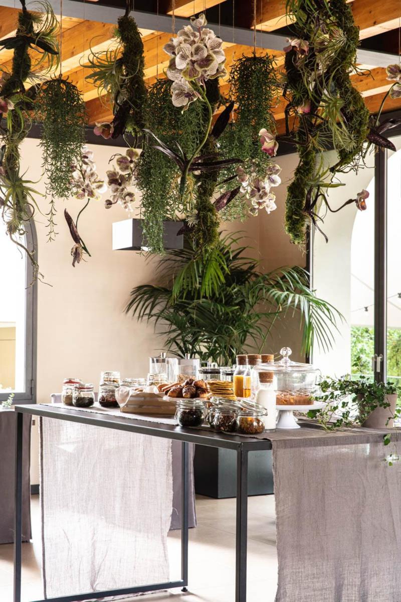 Sweet Hotel - Housity