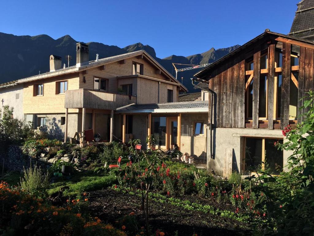 ViVa B&B Urmein - Housity