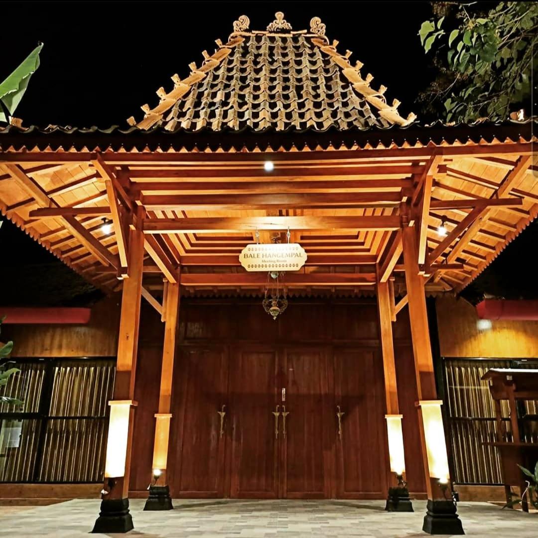 Kampung Lawasan Heritage Cottage - Housity