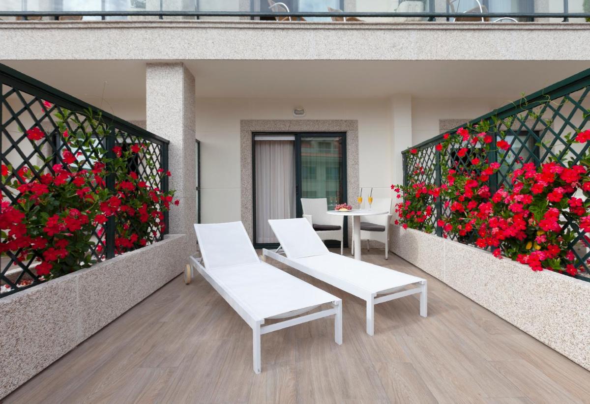 Un balcón o terraza de Hotel Carlos I Silgar