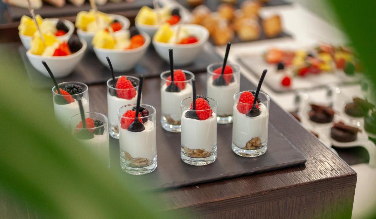 Comida en o cerca de este hotel
