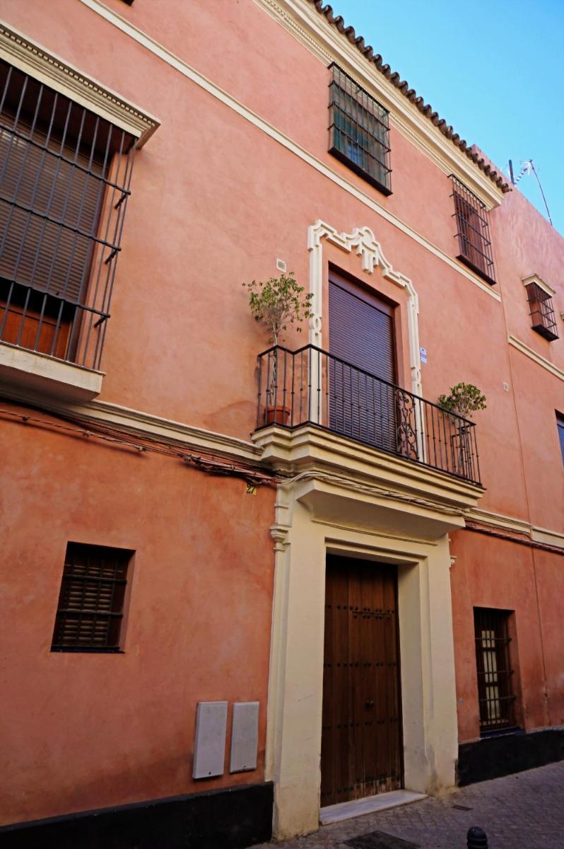 Feria Palace Apartment - Housity