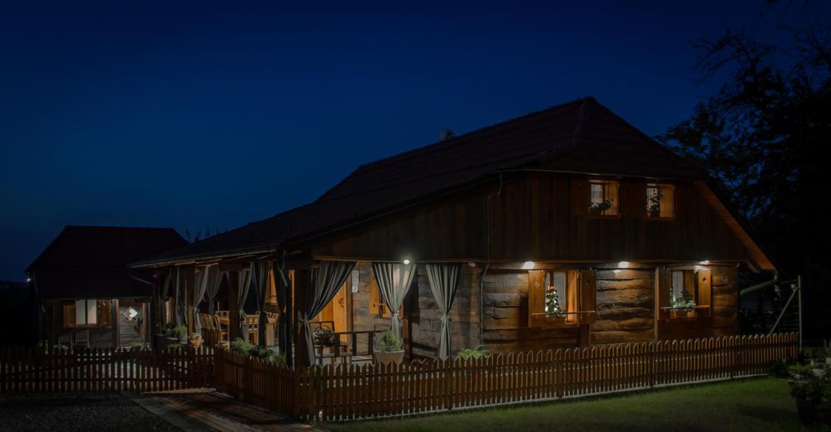 Holiday Home Lina - Housity