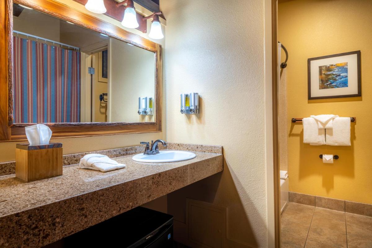 Yosemite Valley Lodge - Housity