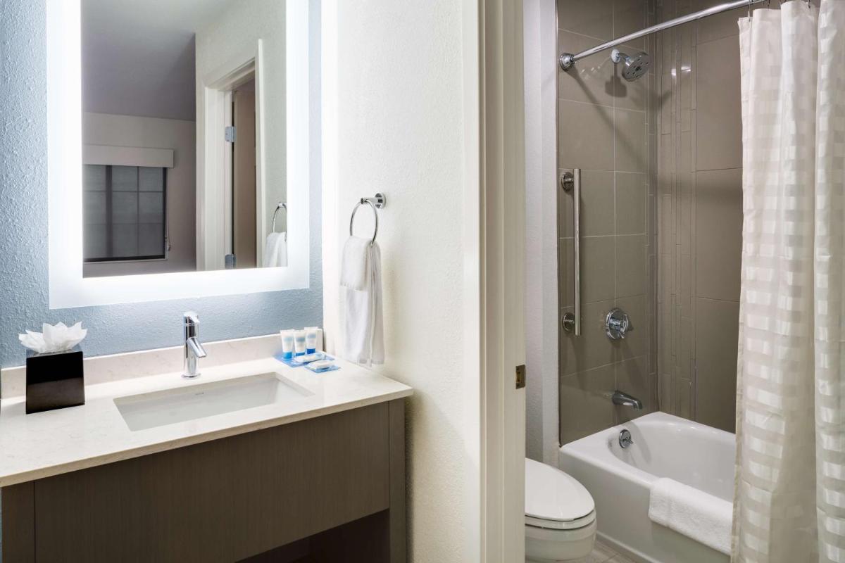 Hyatt House Boston Waltham - Housity
