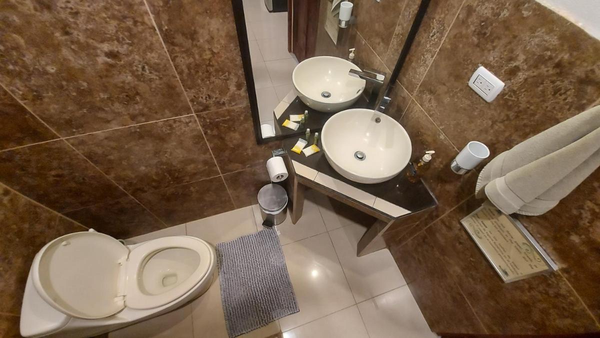Tortuguero Adventures GuestHouse - Housity