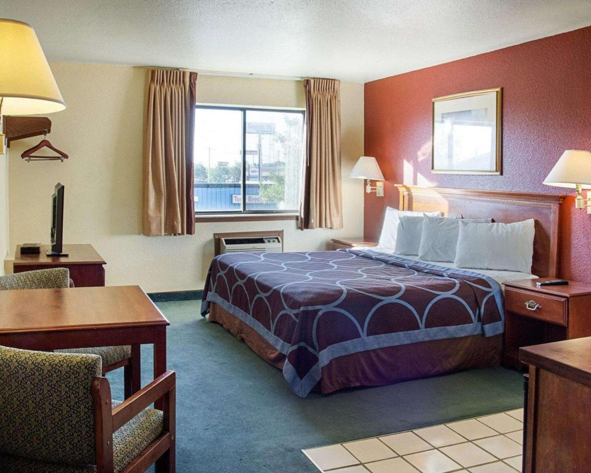 Rodeway Inn Florence - Cincinnati South - Housity