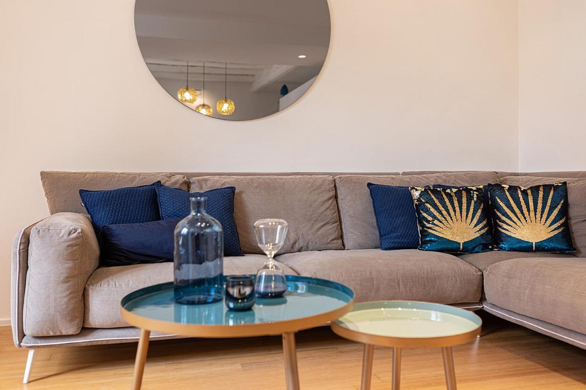 Mirror Apartment with seaview terrace by Wonderful Italy - Housity
