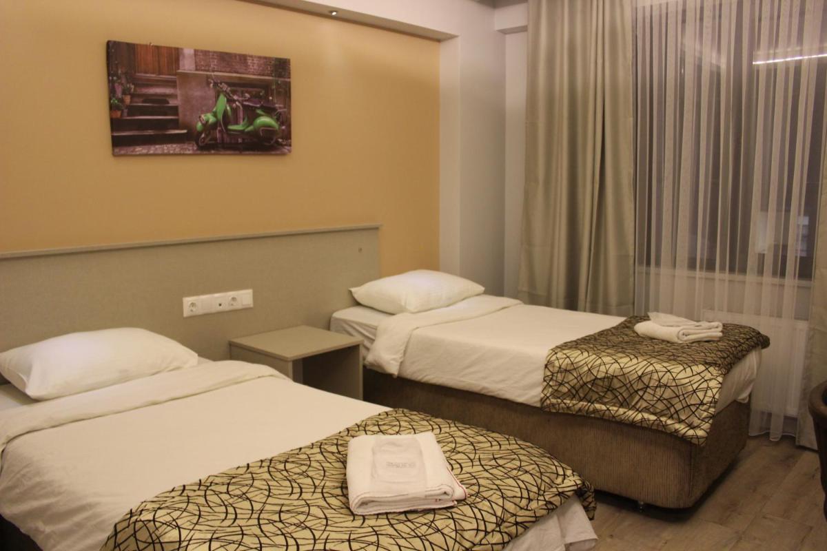 Suitetrails - The Corner Inn Hotels By Suit