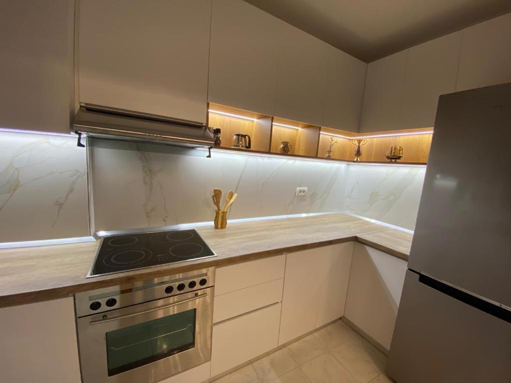 Lucas Apartment - Housity