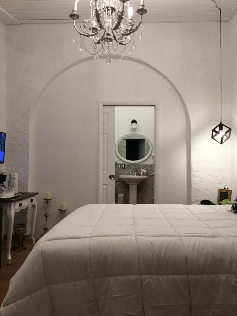 Private Loft in the Heart of Little Havana - 4S - Housity