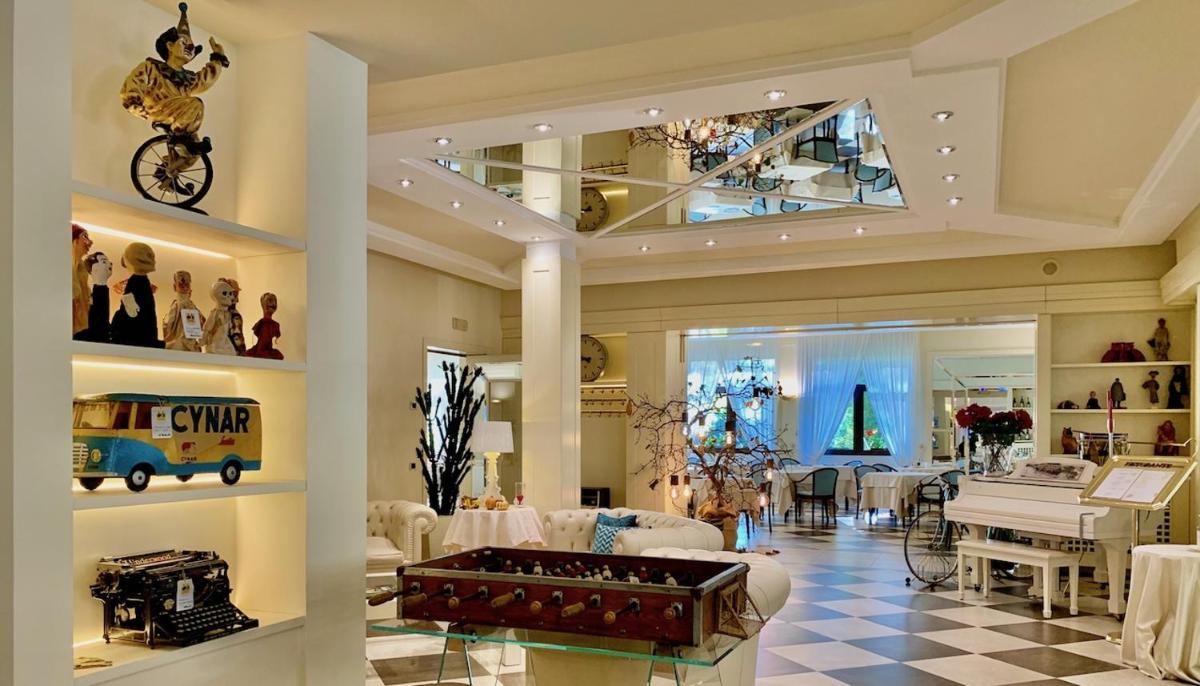 Hotel Brescia - Housity