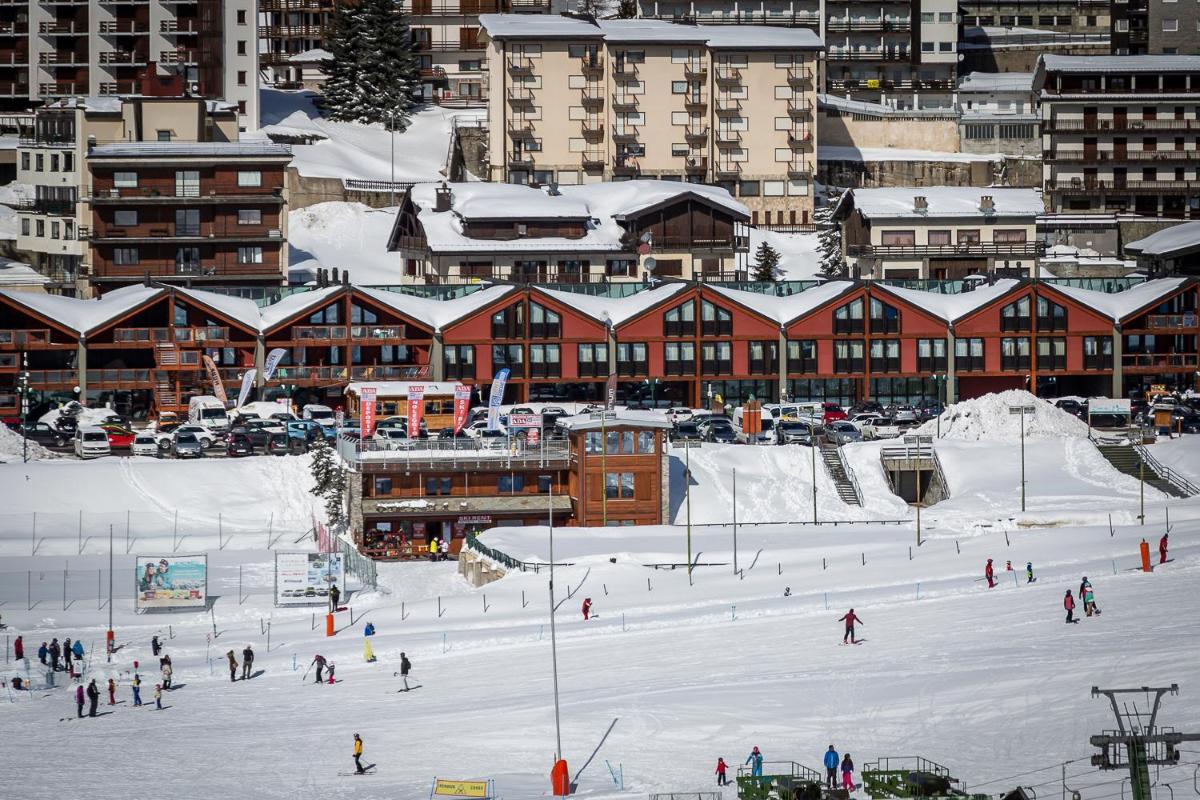 Hotel Du Col - Housity
