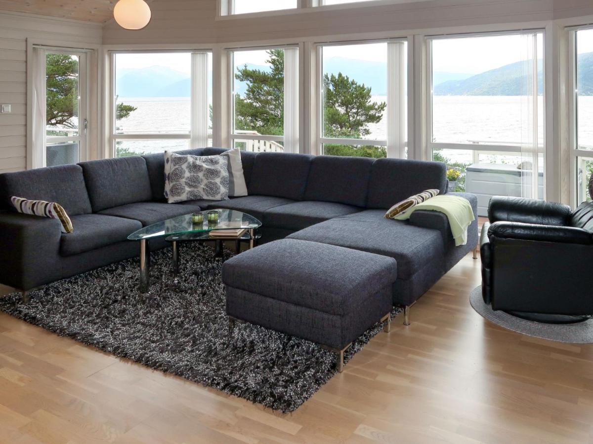 Holiday Home Lyktvorholmen - FJS618 by Interhome - Housity