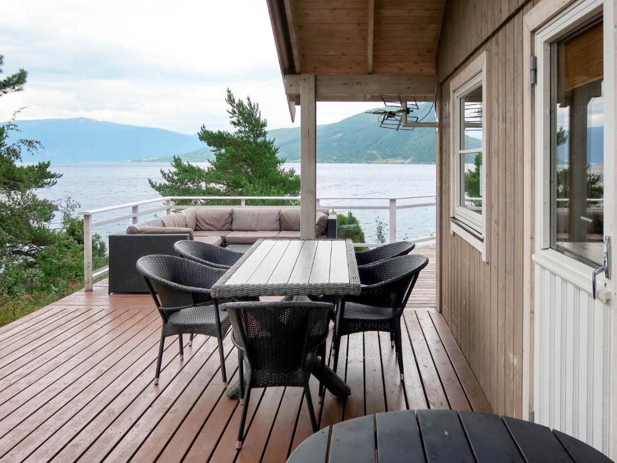 Holiday Home Lyktvorholmen - FJS618 by Interhome - Housity