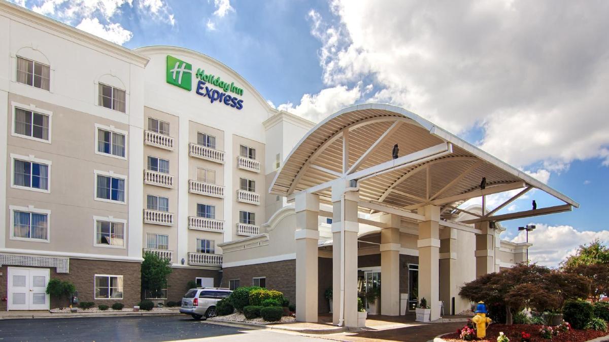Holiday Inn Express Hotel & Suites Mooresville - Lake Norman by IHG - Housity