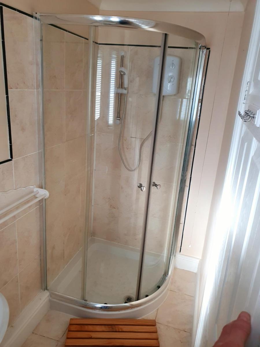 Sherwood Studio Annexe 1 Bedroom Entire Property - Housity