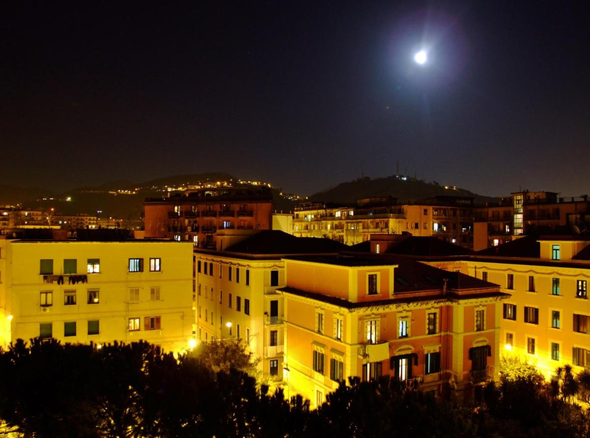 L'Una di Notte - Housity