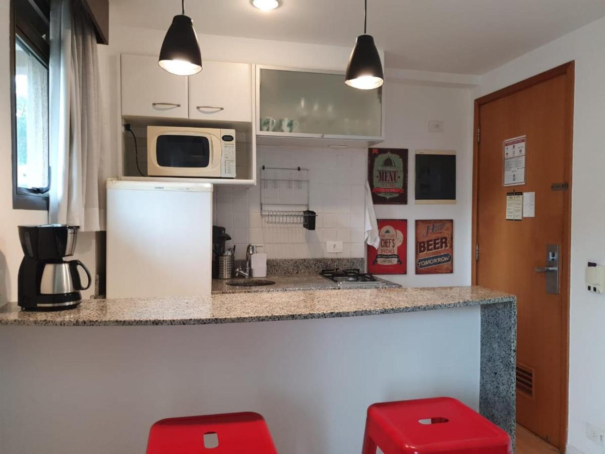 Copacabana e Ipanema, a 200 metros do MAR - Housity