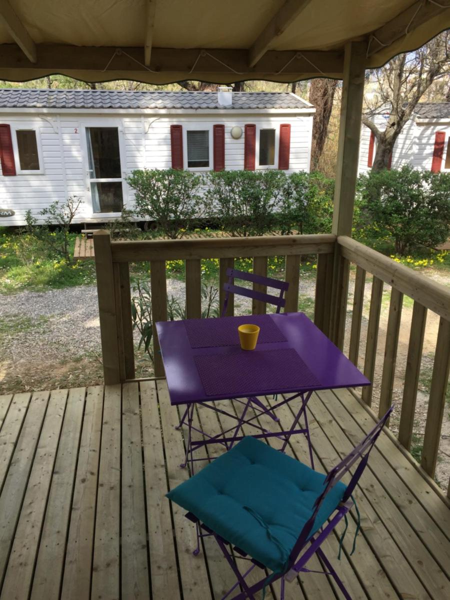 Camping les Orangers - Housity