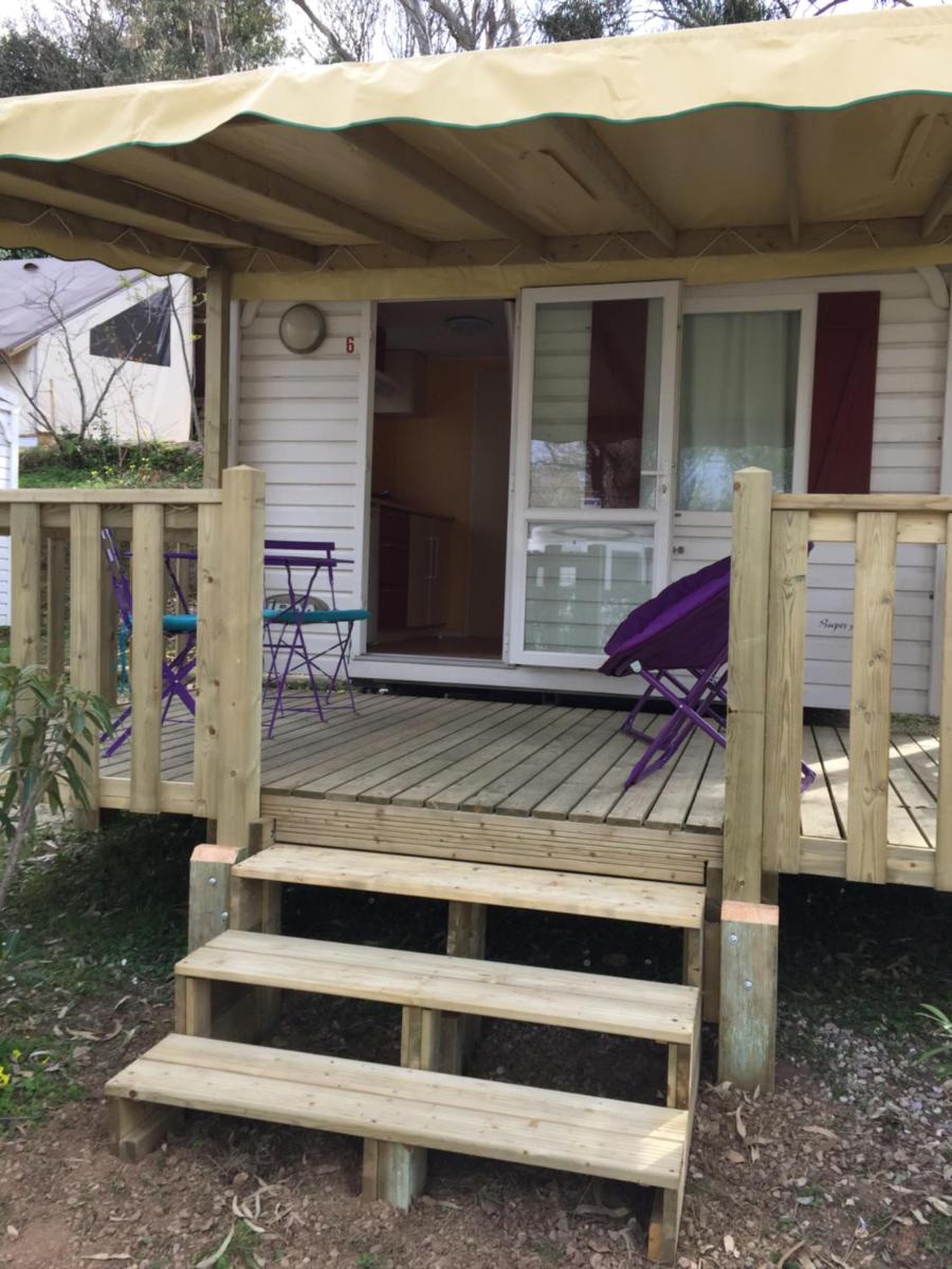 Camping les Orangers - Housity