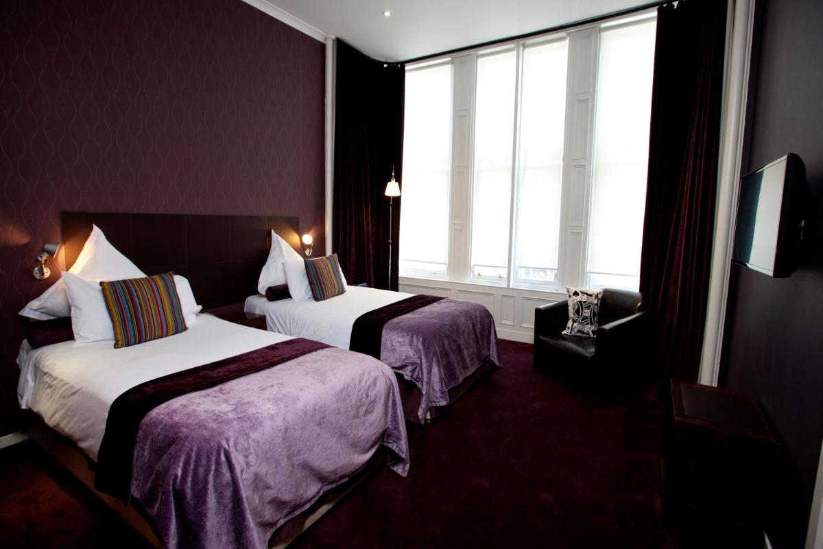 Carmelite Hotel - Housity