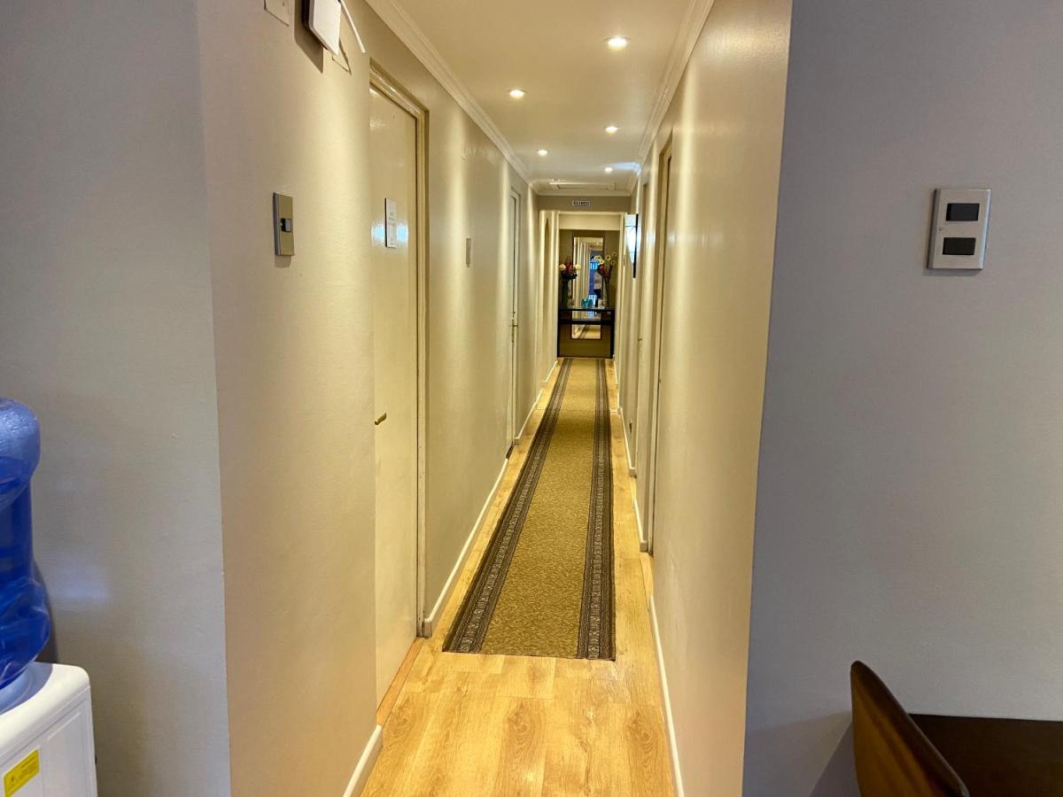 Hostal del Valle - Housity