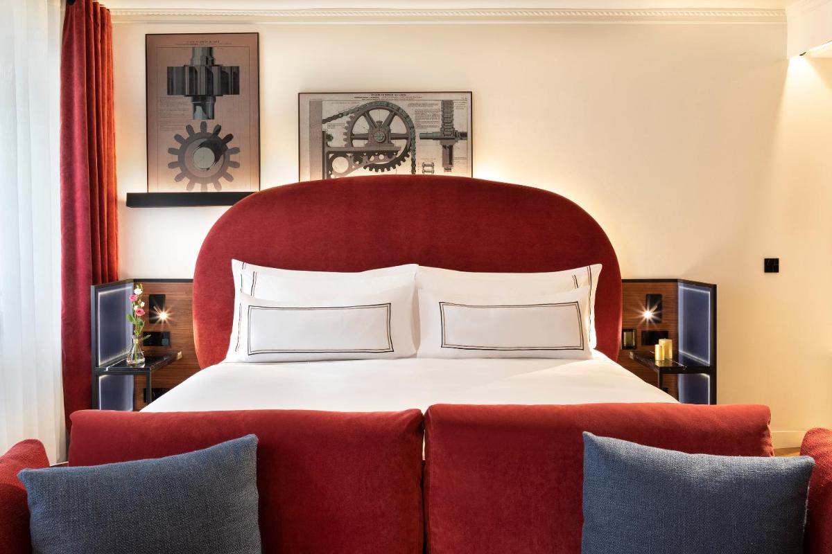 Un ou plusieurs lits dans un hébergement de l'établissement Villa Marquis, member of Meliá Collection - Eiffel Tower
