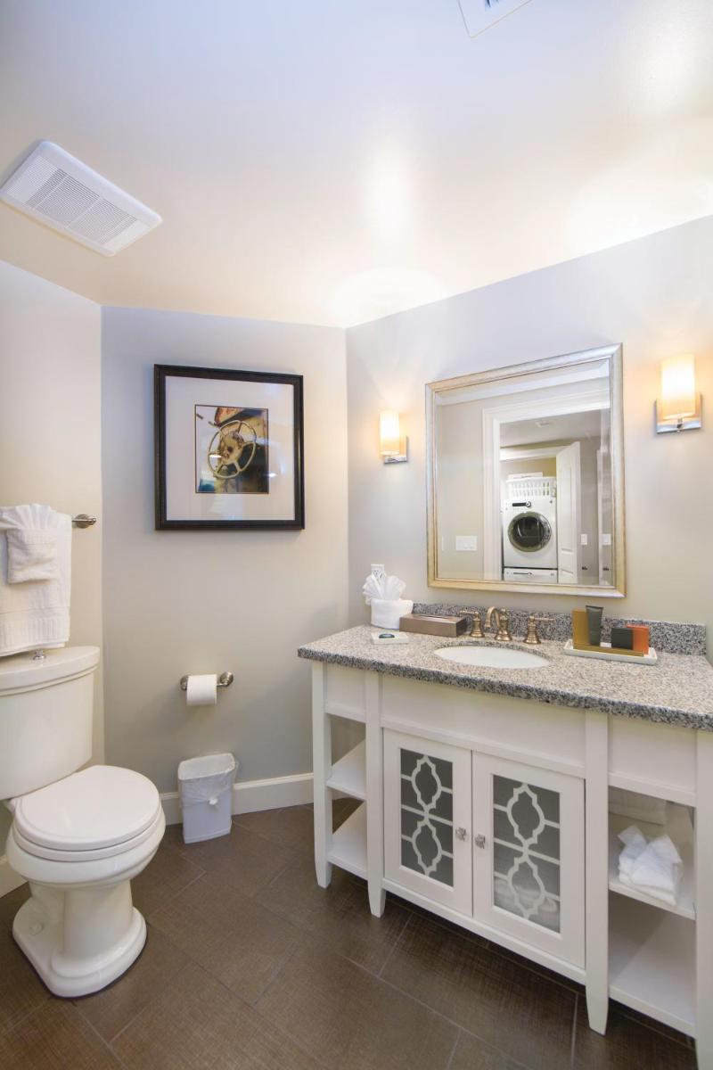 Holiday Inn Club Vacations Galveston Beach Resort, an IHG Hotel - Housity