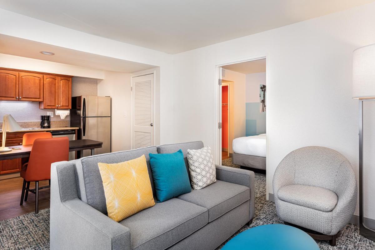 Clementine Hotel & Suites Anaheim - Housity