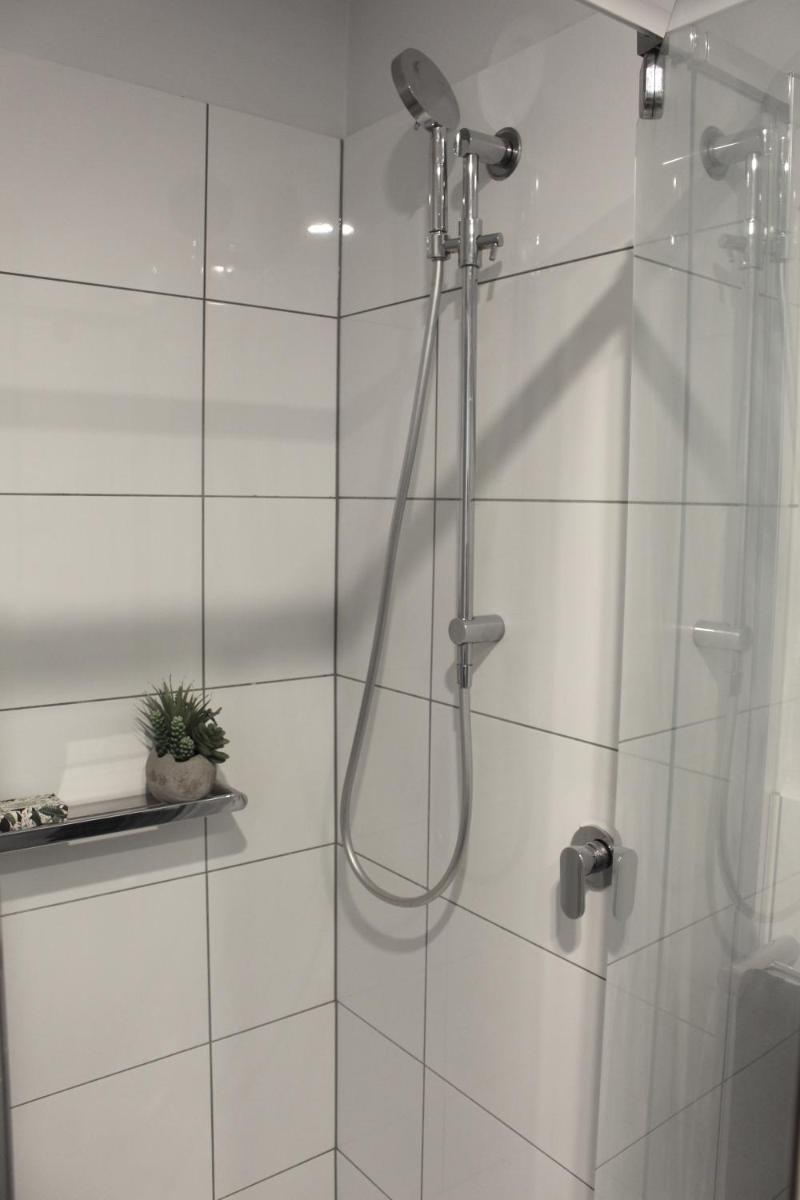 Suitetrails - StayCentral - Heidelberg Heights Penthouse