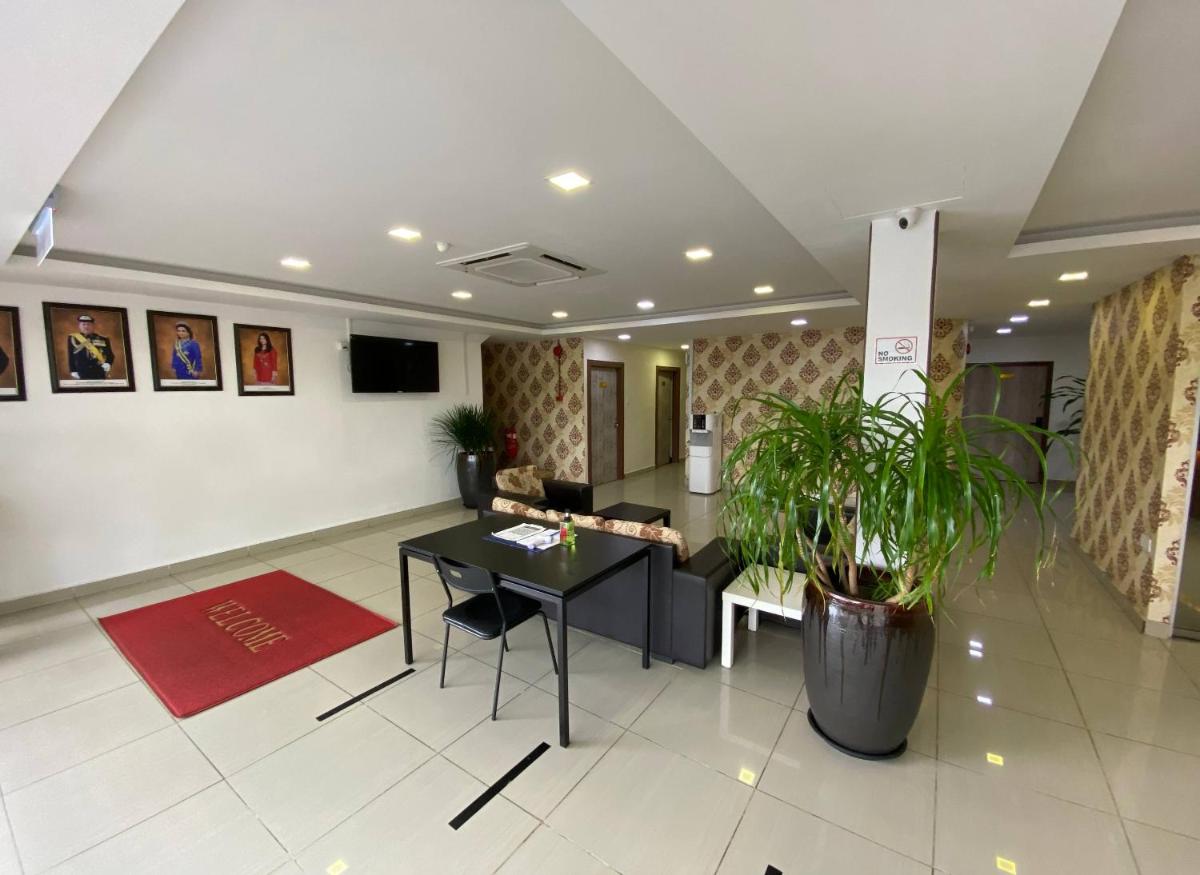 Shobi Hotel Johor Bahru Near CIQ JB - Hizvo