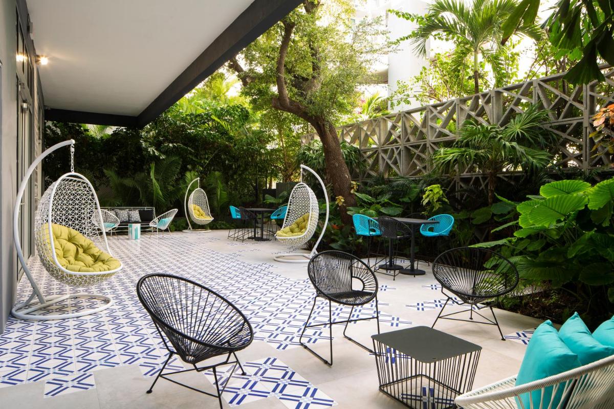 Hotel Indigo Miami Brickell, an IHG Hotel - Housity