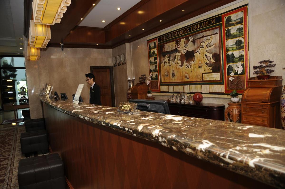 The Katerina Hotel - Housity