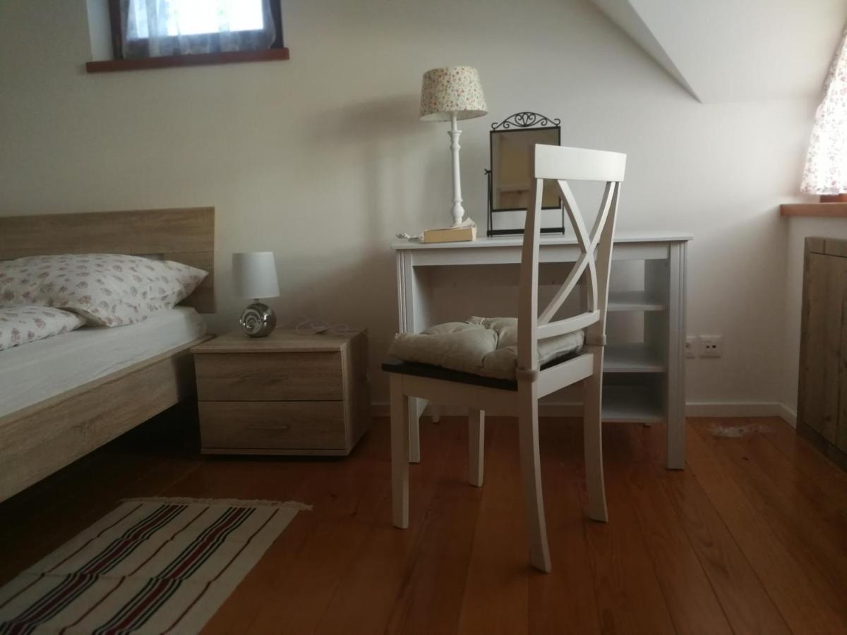 Mara's Vineyard House - Housity